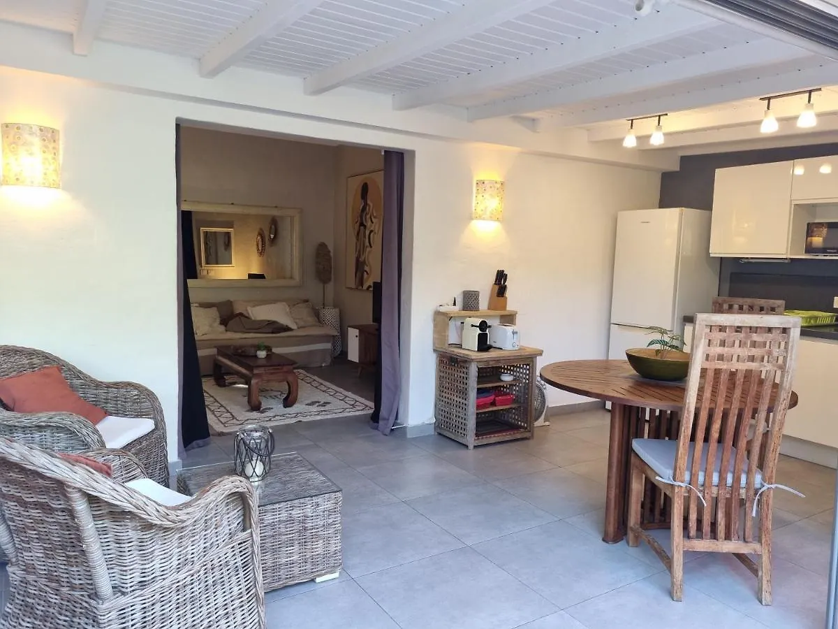 Appartement Au Coeur D'Orient Bay Avec Terrasse Jardin Jacuzzi Et Citerne Cul de Sac Apartmán