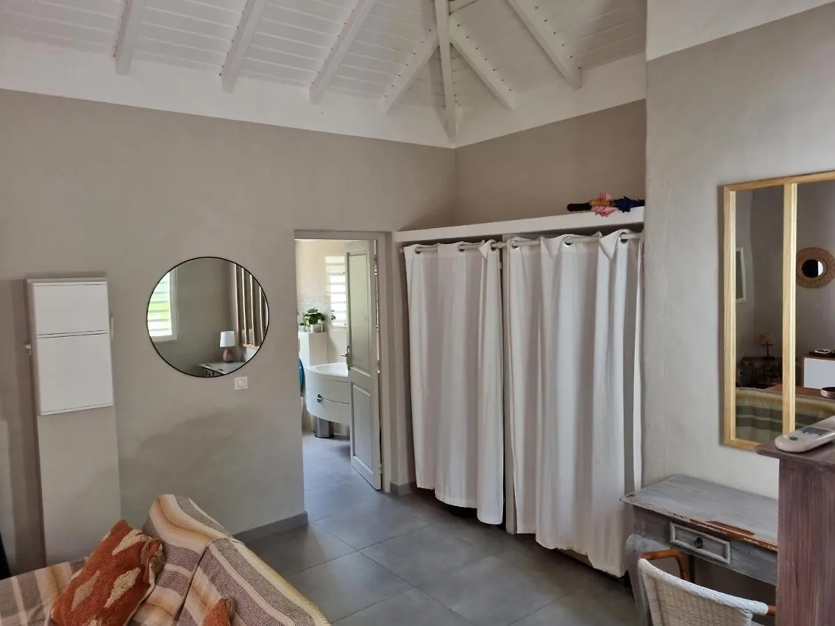 Appartement Au Coeur D'Orient Bay Avec Terrasse Jardin Jacuzzi Et Citerne Cul de Sac 0*,