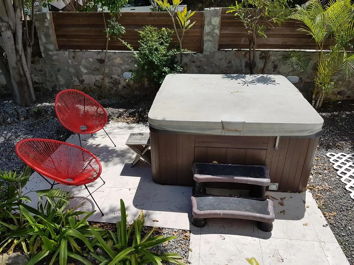 Appartement Au Coeur D'Orient Bay Avec Terrasse Jardin Jacuzzi Et Citerne Cul de Sac Apartmán